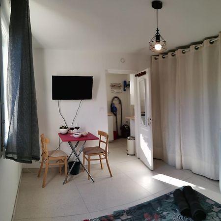 Lézignan-Corbières Studio Dans La Villa Les Cigales מראה חיצוני תמונה