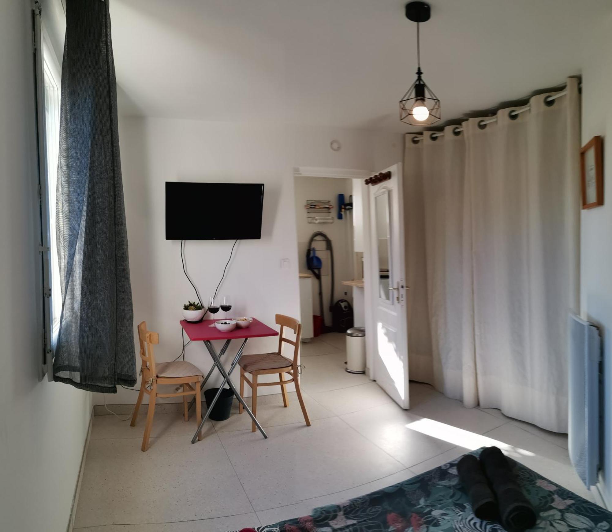 Lézignan-Corbières Studio Dans La Villa Les Cigales מראה חיצוני תמונה